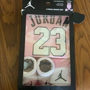 3 piece baby girl Jordan infant set